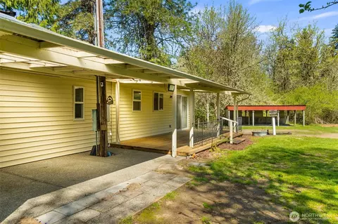 958 Tipsoo Loop S, Rainier, WA 98576 photo 37