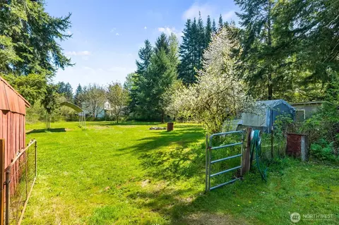 958 Tipsoo Loop S, Rainier, WA 98576 photo 34