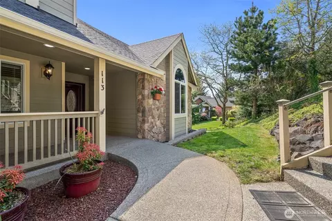 113 Briarwood Ct, Chehalis, WA 98532