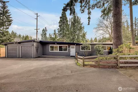 9512 220th St SW, Edmonds, WA 98026