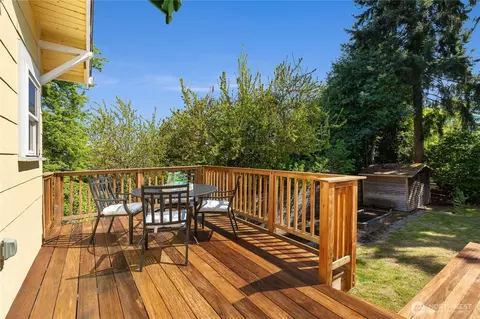 519 N 67th St, Seattle, WA 98103 photo 11