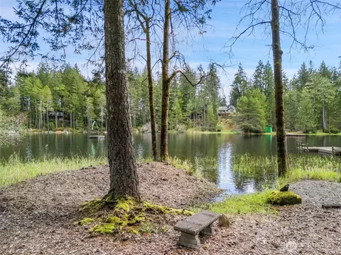151 Emerald Lake Dr W, Grapeview, WA 98546 photo 4