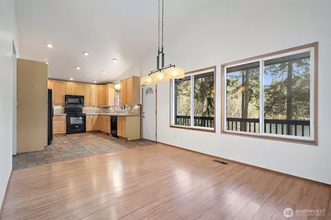 151 Emerald Lake Dr W, Grapeview, WA 98546 photo 9