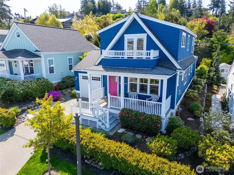 4809 Schooner Dr, Anacortes, WA 98221
