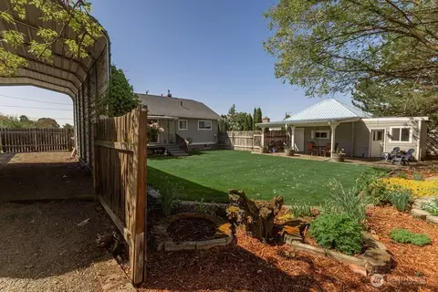 338 W Maple St, Walla Walla, WA 99362 photo 26