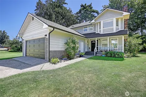 375 Rateau Dr, Camano Island, WA 98282