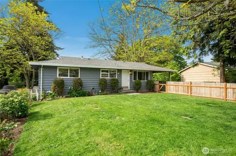 2730 SW 330th St, Federal Way, WA 98023