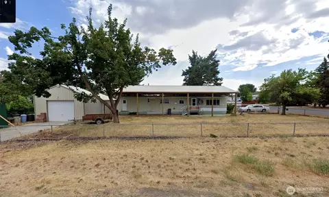 1009 S Ziegler St, Airway Heights, WA 99001