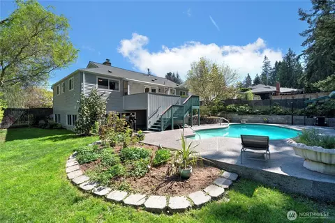 14861 Wallingford Ave N, Shoreline, WA 98133