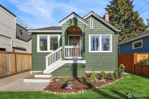3038 39th Ave SW, Seattle, WA 98116