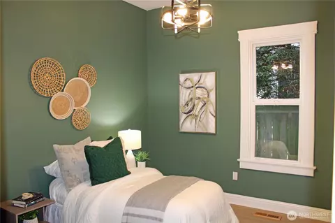 Bedroom - 2208 E John St, Seattle, WA 98112 photo 3 of 6