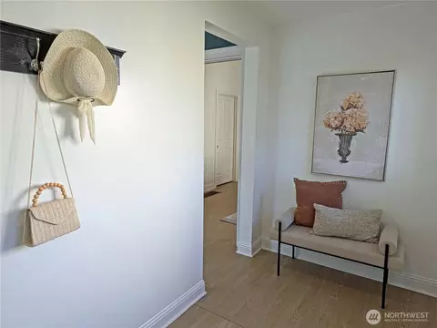 Entry Way - 2208 E John St, Seattle, WA 98112 photo 2 of 3