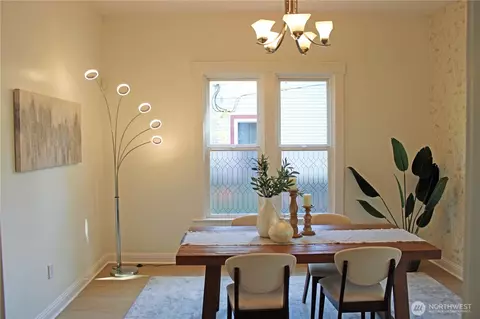 Dining - 2208 E John St, Seattle, WA 98112 photo 1 of 4