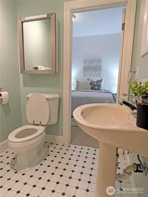 Bath - 2208 E John St, Seattle, WA 98112 photo 1 of 5