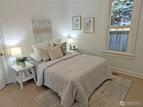 Bedroom - 2208 E John St, Seattle, WA 98112 photo 4 of 6