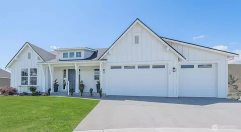 1580 S Kelvin Ct, East Wenatchee, WA 98802