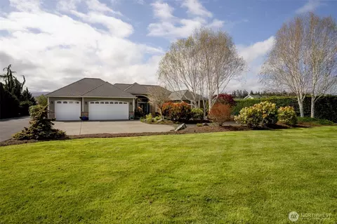 Exterior - 51 Suncatcher Ct, Sequim, WA 98382 photo 2 of 9