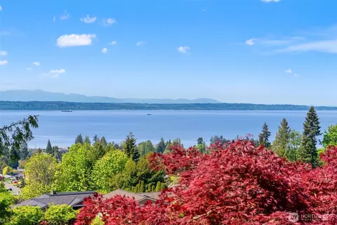 9222 Sierra St, Edmonds, WA 98020