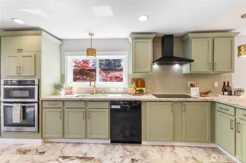Kitchen - 322 Eldorado Ave, Fircrest, WA 98466 photo 1 of 6