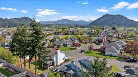 View/Area - 327 Jewell St, Enumclaw, WA 98022 photo 5 of 6