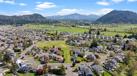 View/Area - 327 Jewell St, Enumclaw, WA 98022 photo 4 of 6