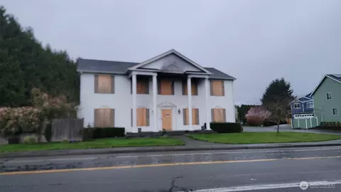 14807 Rivergrove Dr E, Sumner, WA 98390