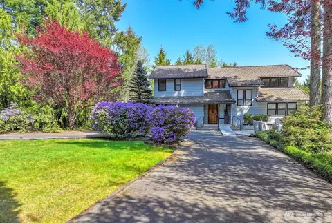 20695 Mainland View Ln NE, Suquamish, WA 98392