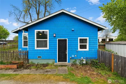 7 Clark Pl, Tacoma, WA 98409