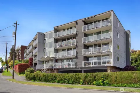 500 W Olympic Pl #104, Seattle, WA 98119
