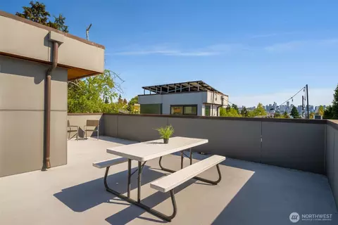 Exterior - 3827 Carr Pl N, Seattle, WA 98103 photo 3 of 5