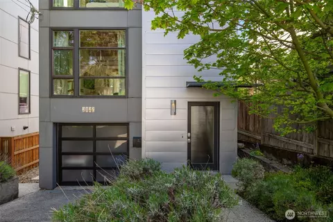 Exterior - 3827 Carr Pl N, Seattle, WA 98103 photo 2 of 5