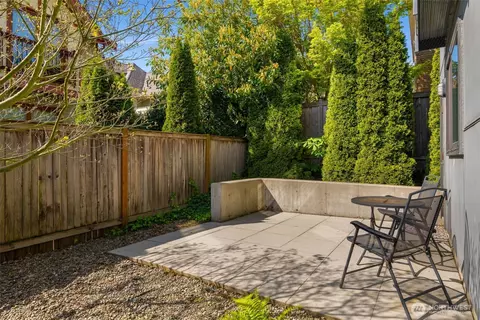 Exterior - 3827 Carr Pl N, Seattle, WA 98103 photo 4 of 5