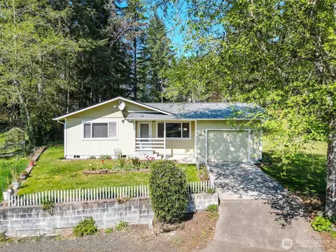 101 NE Rainier Pl N, Belfair, WA 98528