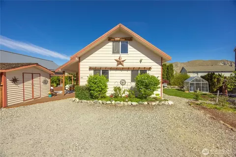 285 W Emerson Dr, Orondo, WA 98843