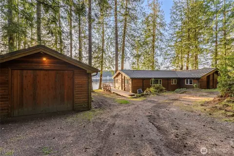 1261 E Mason Lake Dr E, Grapeview, WA 98546 photo 5