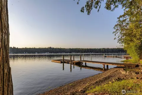 1261 E Mason Lake Dr E, Grapeview, WA 98546 photo 3