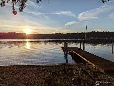 1261 E Mason Lake Dr E, Grapeview, WA 98546 photo 2