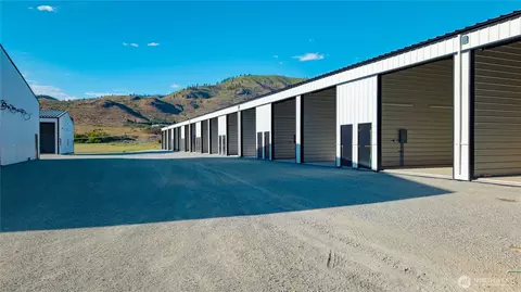 73 E Shop Ave #B2, Chelan, WA 98816