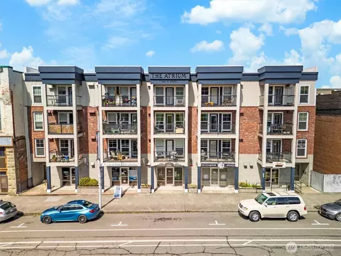 1031 N State St #201, Bellingham, WA 98225