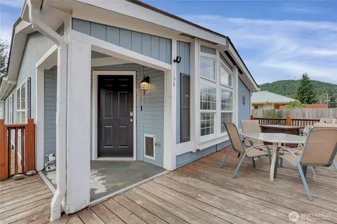 168 3rd St, Morton, WA 98356