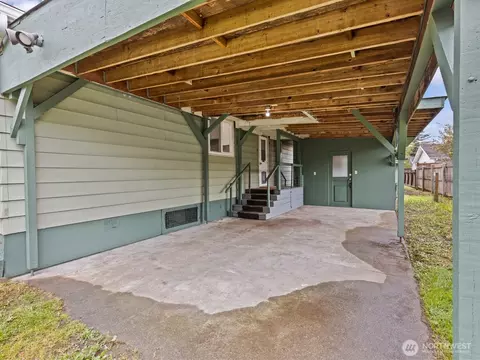 623 7th St, Sultan, WA 98294 photo 2