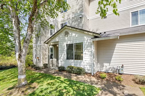 2009 196th St SE #C101, Bothell, WA 98012