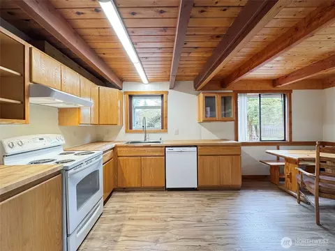 409 Dungeness Mdws, Sequim, WA 98382 photo 8