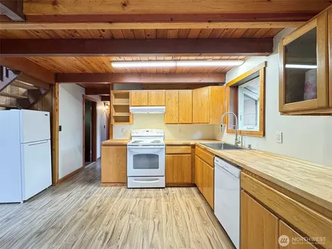 409 Dungeness Mdws, Sequim, WA 98382 photo 7