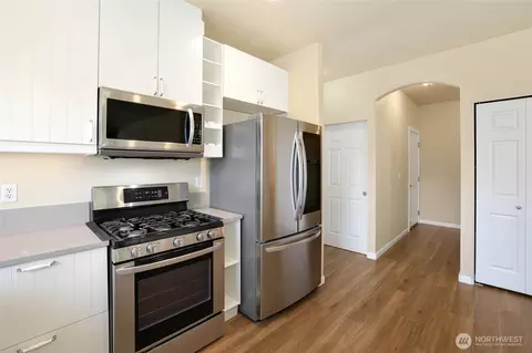 Kitchen - 4510 152nd Avenue Ct E, Sumner, WA 98390 photo 2 of 5