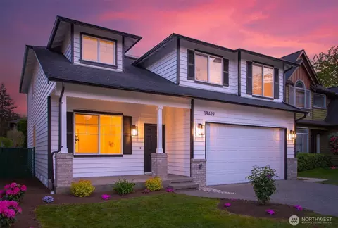 19419 77th Pl NE, Kenmore, WA 98028