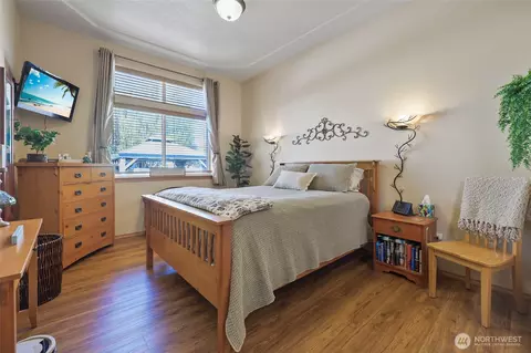 Bedroom - 13005 37th Ln, Spokane Valley, WA 99206 photo 1 of 5