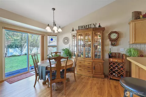 Dining - 13005 37th Ln, Spokane Valley, WA 99206 photo 1 of 2