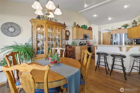 Dining - 13005 37th Ln, Spokane Valley, WA 99206 photo 2 of 2