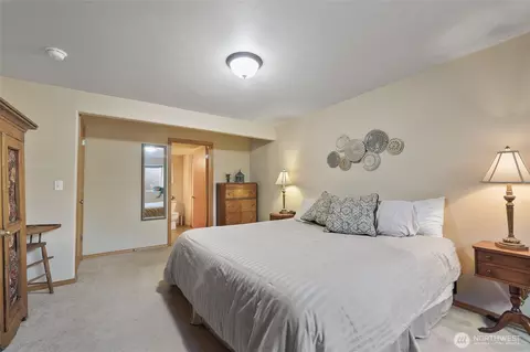 Bedroom - 13005 37th Ln, Spokane Valley, WA 99206 photo 5 of 5